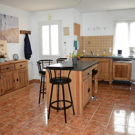 別荘 De 85m2 Situe A De 1 A 6 Pers *